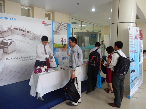 Minh Tâm tài trợ kim cương trong hội nghị sinh hóa toàn quốc 2015