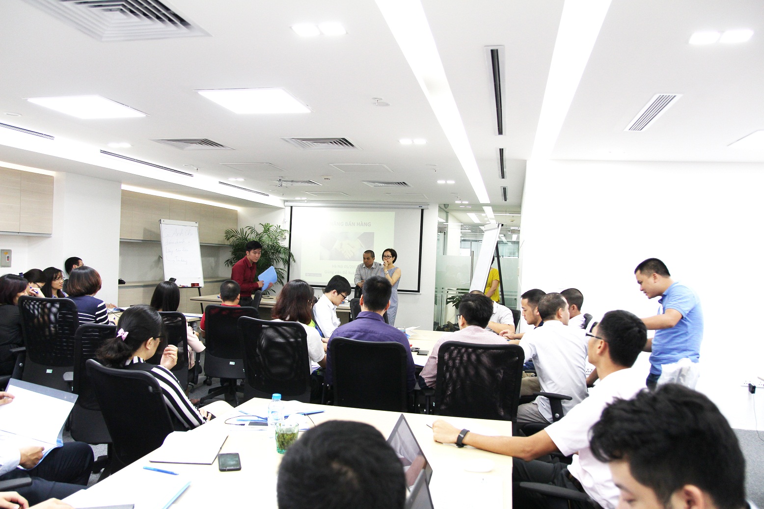 Tổ chức khóa học Kỹ năng bán hàng cho sales và marketing