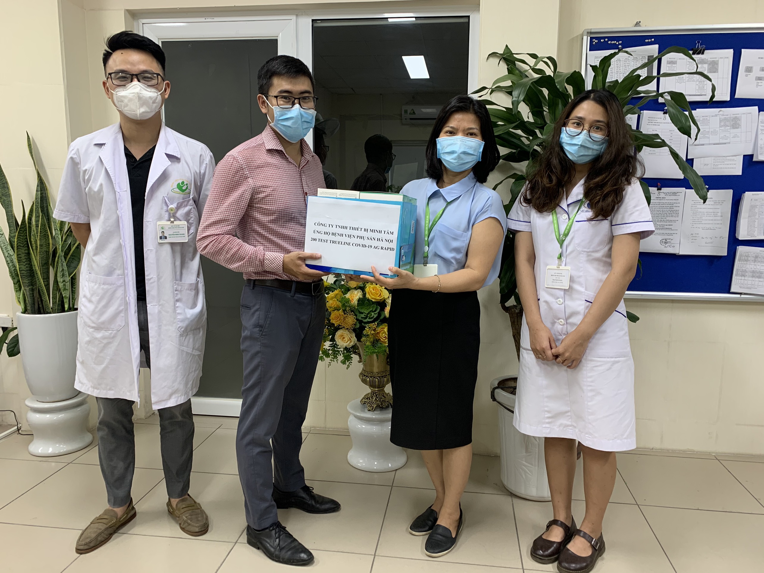 MITALAB ỦNG HỘ TEST XÉT NGHIỆM COVID-19 CHO BỆNH VIỆN K VÀ BỆNH VIỆN PHỤ SẢN HÀ NỘI