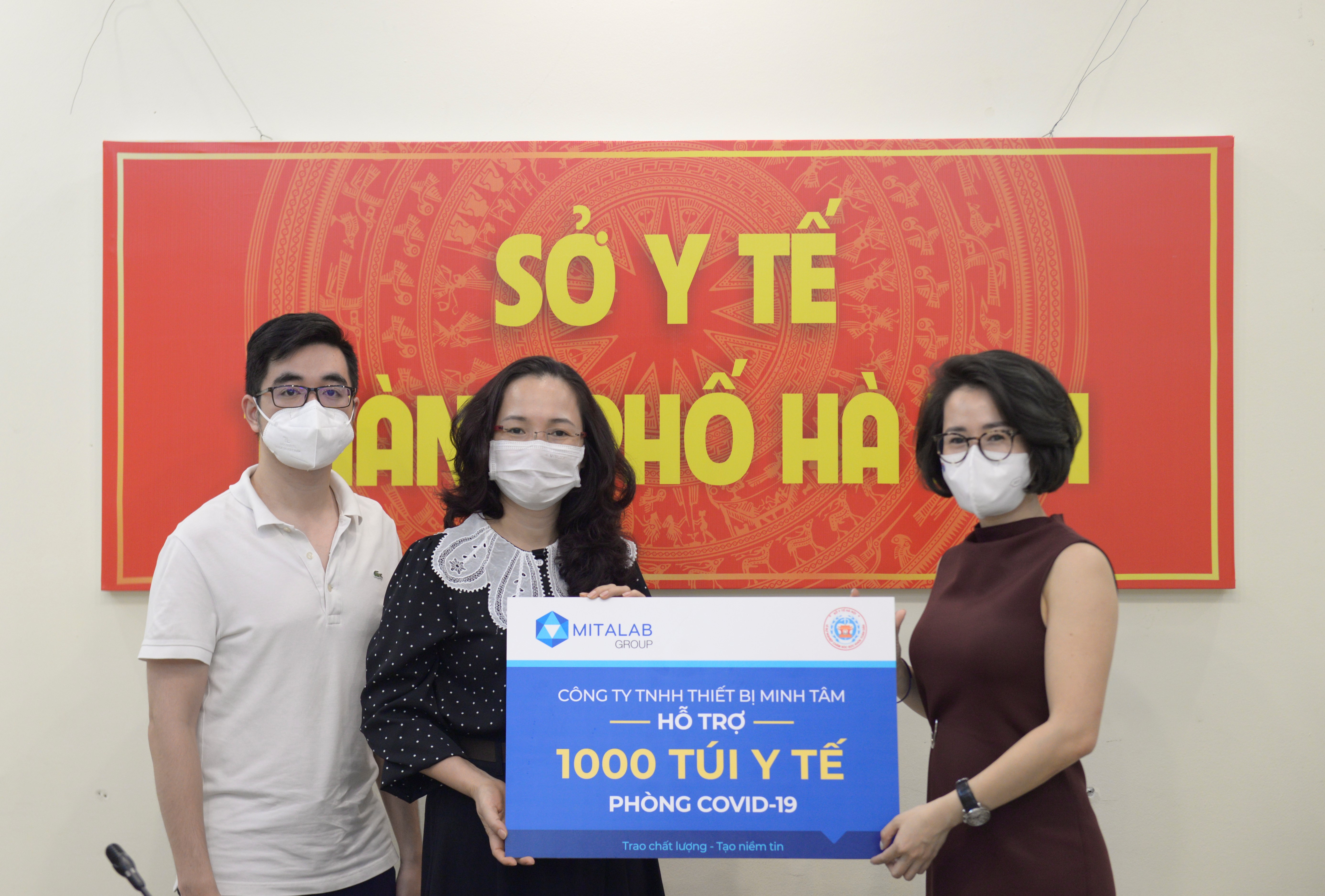 MITALAB HỖ TRỢ 1000 TÚI Y TẾ PHÒNG DỊCH COVID-19 CHO SỞ Y TẾ TP. HÀ NỘI
