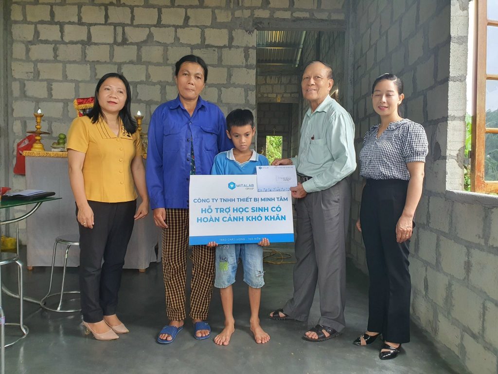 “HUẾ THƯƠNG” – MẢNH ĐẤT ẤM NÓNG TÌNH NGƯỜI ĐƯỢC TIẾP LỬA YÊU THƯƠNG