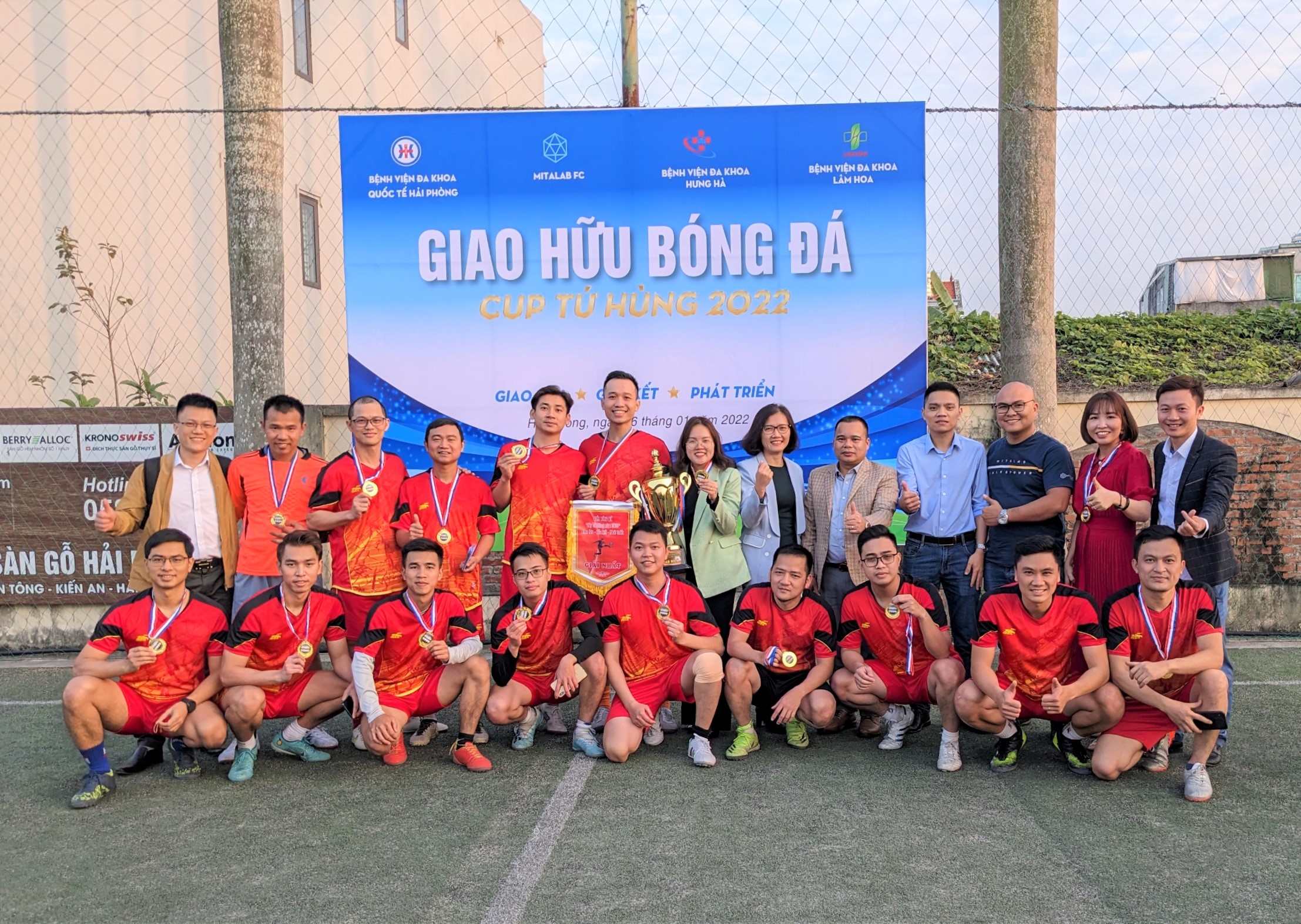 GIẢI TRANH CÚP TỨ HÙNG TƯNG BỪNG VỚI CHIẾN THẮNG CỦA MITALAB FC