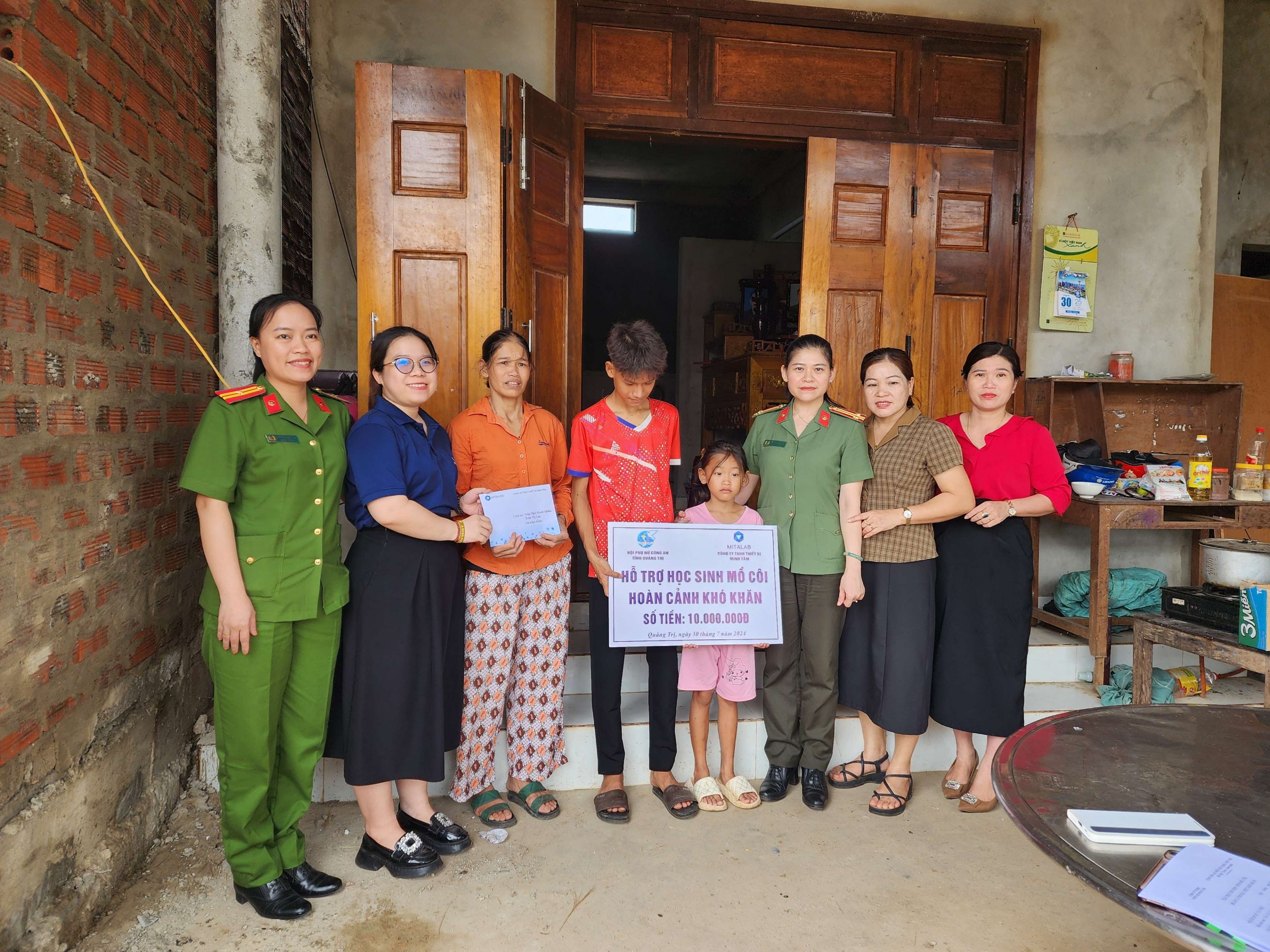 GIEO HI VỌNG, VẼ ƯỚC MƠ CÙNG TRẺ EM NGHÈO MỒ CÔI HUYỆN VĨNH LINH