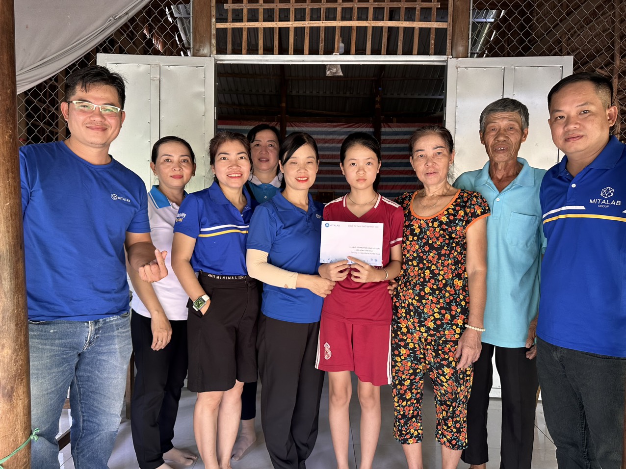 TRAO GỬI YÊU THƯƠNG ĐẾN CỤ GIÀ NEO ĐƠN VÀ CÁC EM NHỎ TẠI TỈNH KIÊN GIANG