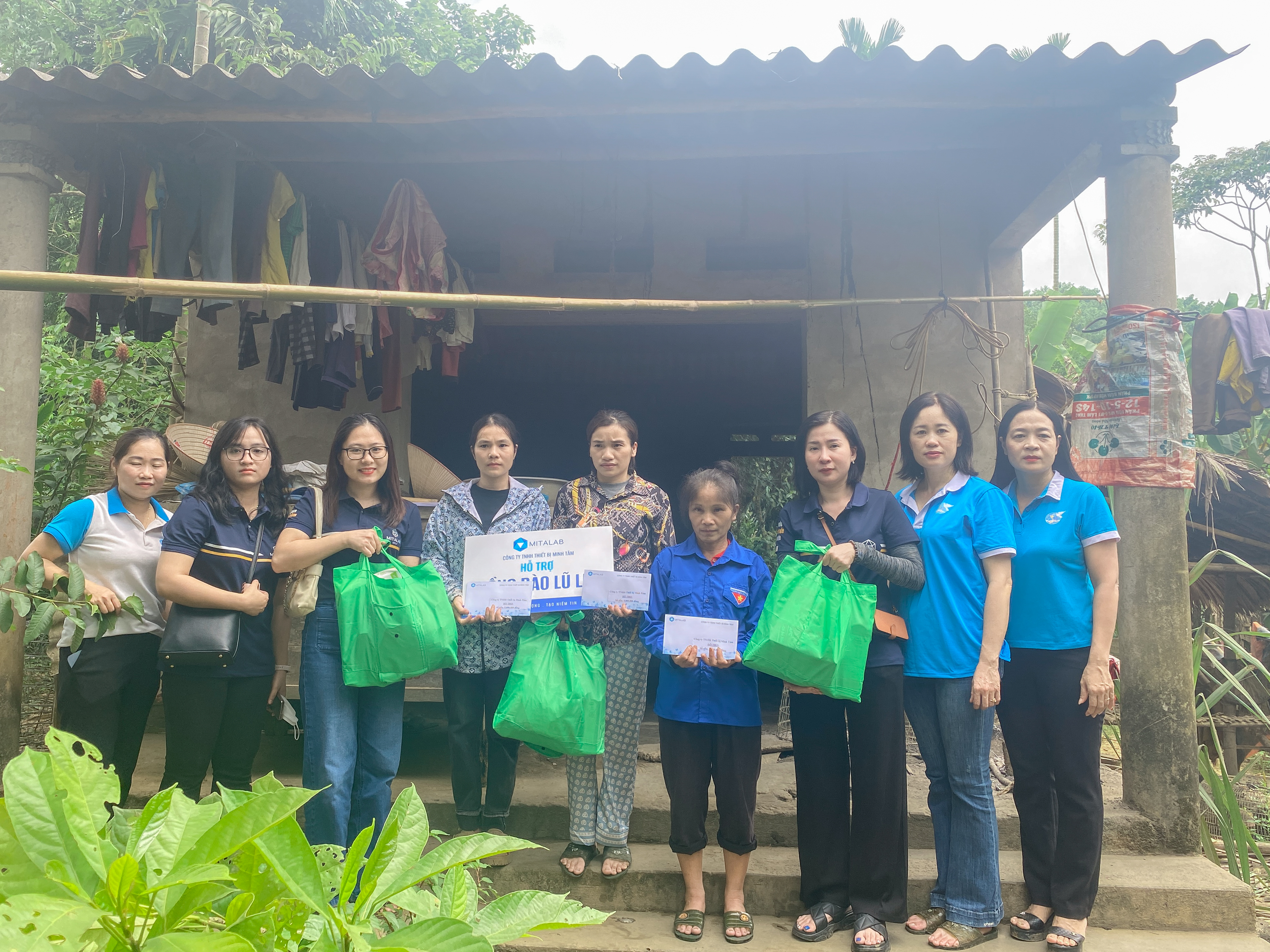 SẺ CHIA YÊU THƯƠNG CÙNG NGƯỜI DÂN VÙNG BÃO LŨ HUYỆN ĐỊNH HOÁ, HUYỆN PHÚ LƯƠNG VÀ THÀNH PHỐ THÁI NGUYÊN, TỈNH THÁI NGUYÊN
