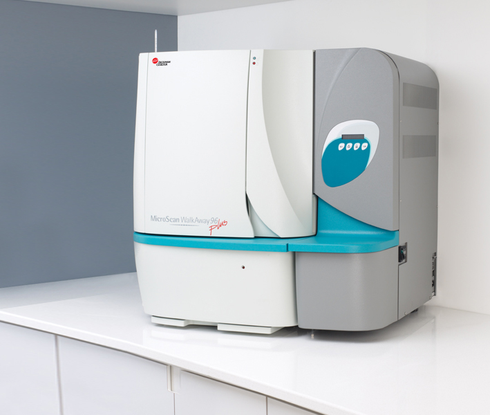 MÁY ĐỊNH DANH VI KHUẨN VÀ LÀM KHÁNG SINH ĐỒ MICROSCAN WALKAWAY