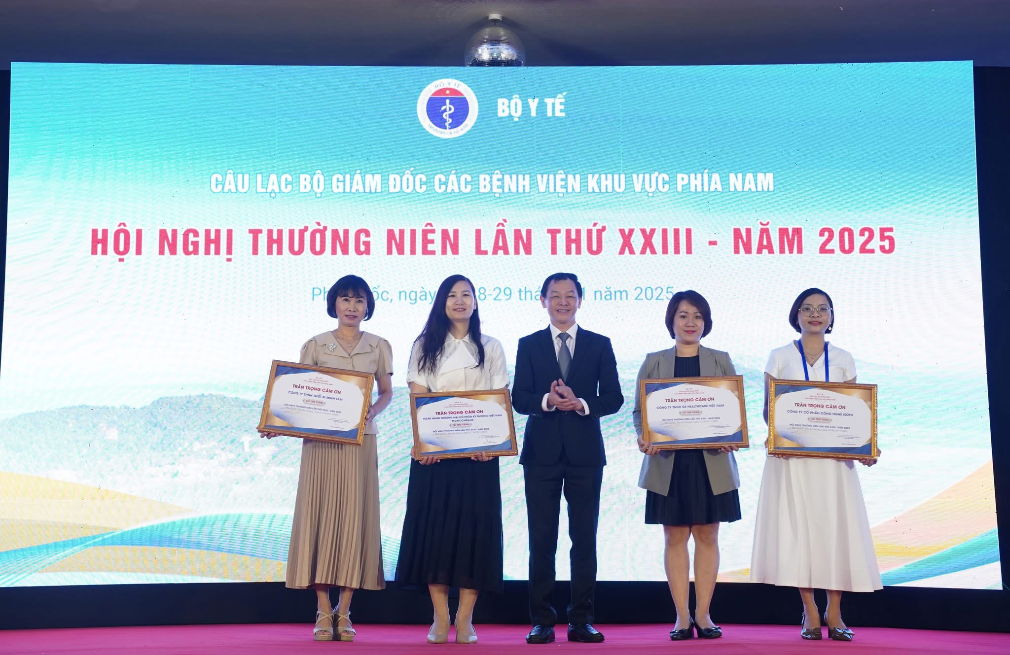 MITALAB ĐỒNG HÀNH CÙNG HỘI NGHỊ CÂU LẠC BỘ GIÁM ĐỐC CÁC BỆNH VIỆN KHU VỰC PHÍA NAM LẦN THỨ 23