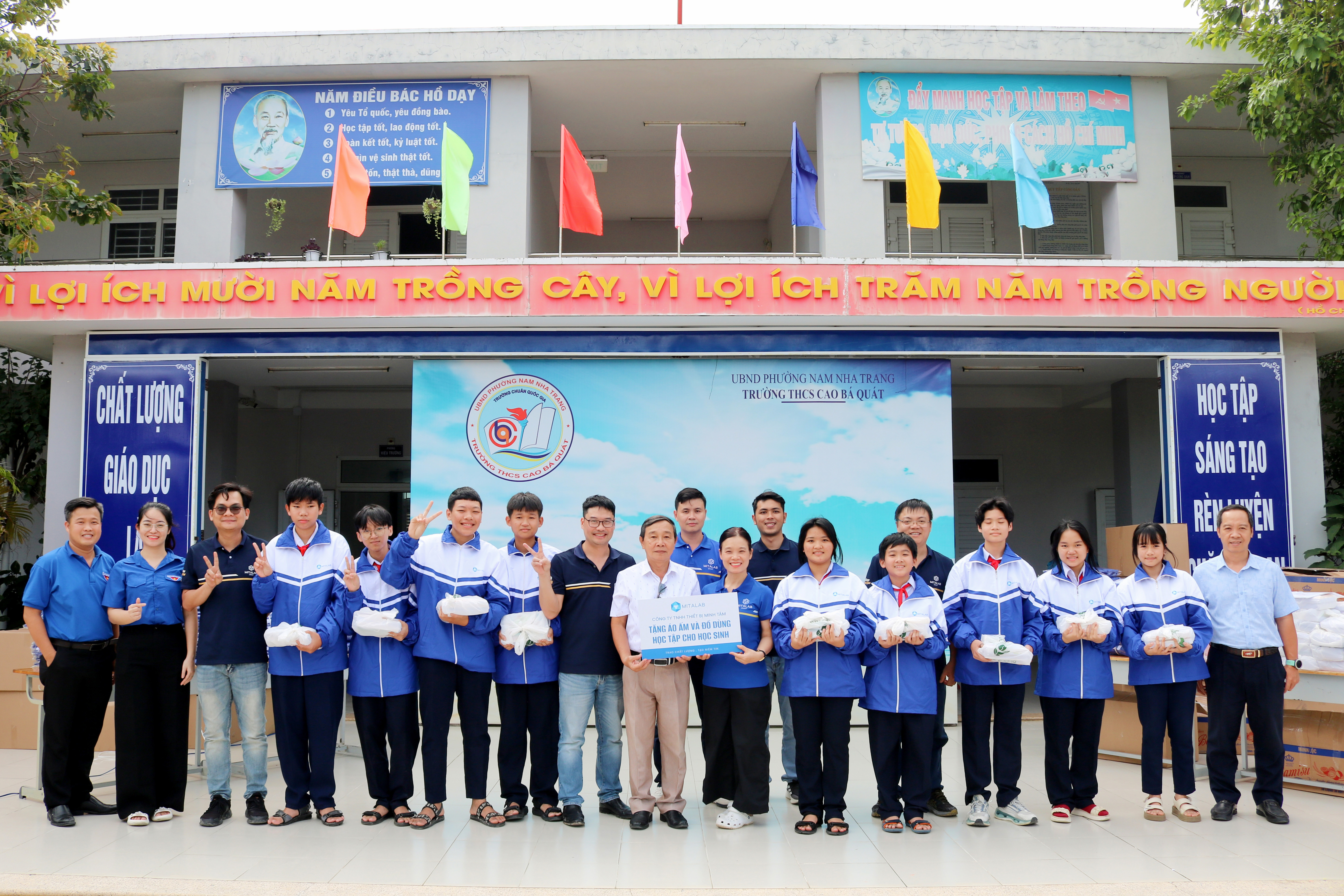 HÀNH TRÌNH HY VỌNG – MITALAB GÓP YÊU THƯƠNG GỬI ĐẾN BÀ CON TỈNH KHÁNH HOÀ SAU MÙA BÃO LŨ.